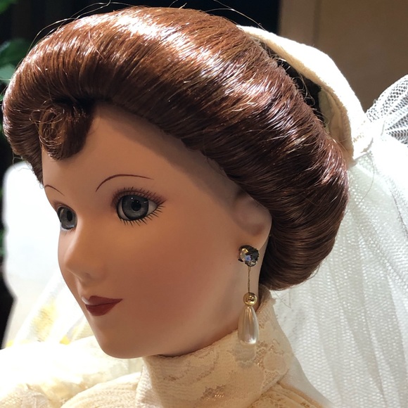 Retired 1994 Mint Condition Ashton Drake Galleries “From This Day Forward” w/COA - Picture 6 of 15